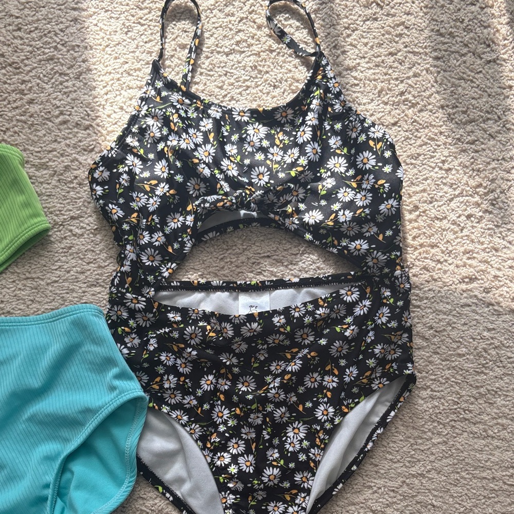 art class Kids Swim One Piece Set - Green, Blue, Black Floral - Picture 4 of 7
